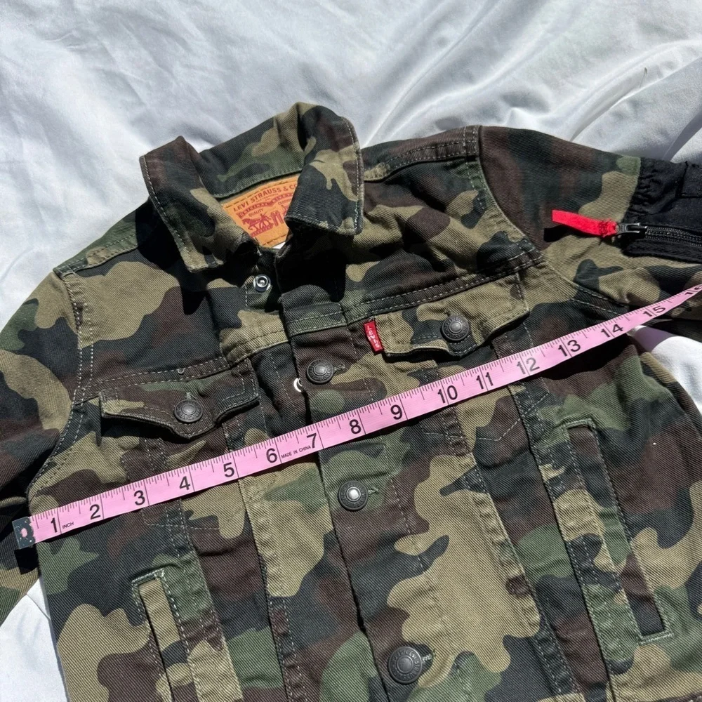 Levi’s Boys Camo Jean Jacket Size 7 | Snap Buttons + Sleeve Pocket